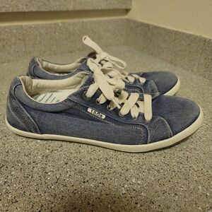 Taos Star Denim Lace Up Comfort Sneakers Size 10